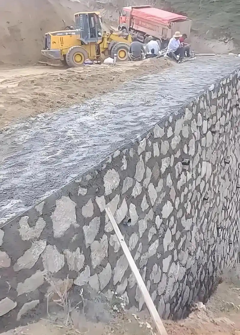 临汾侯马边坡加固